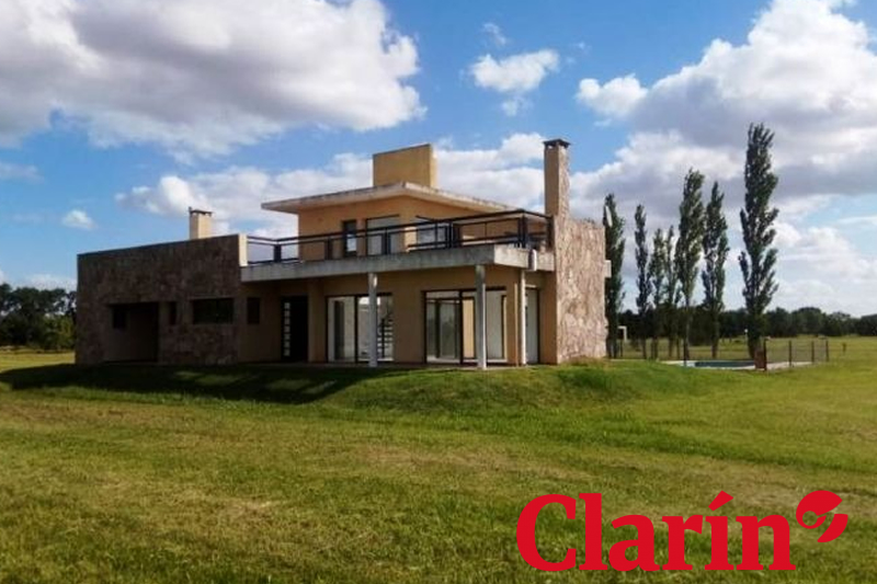 Super barrio entre lagunas y verdes